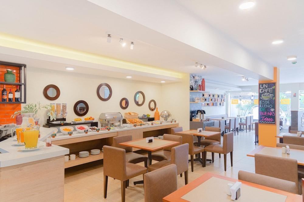 Hotel Girasoles