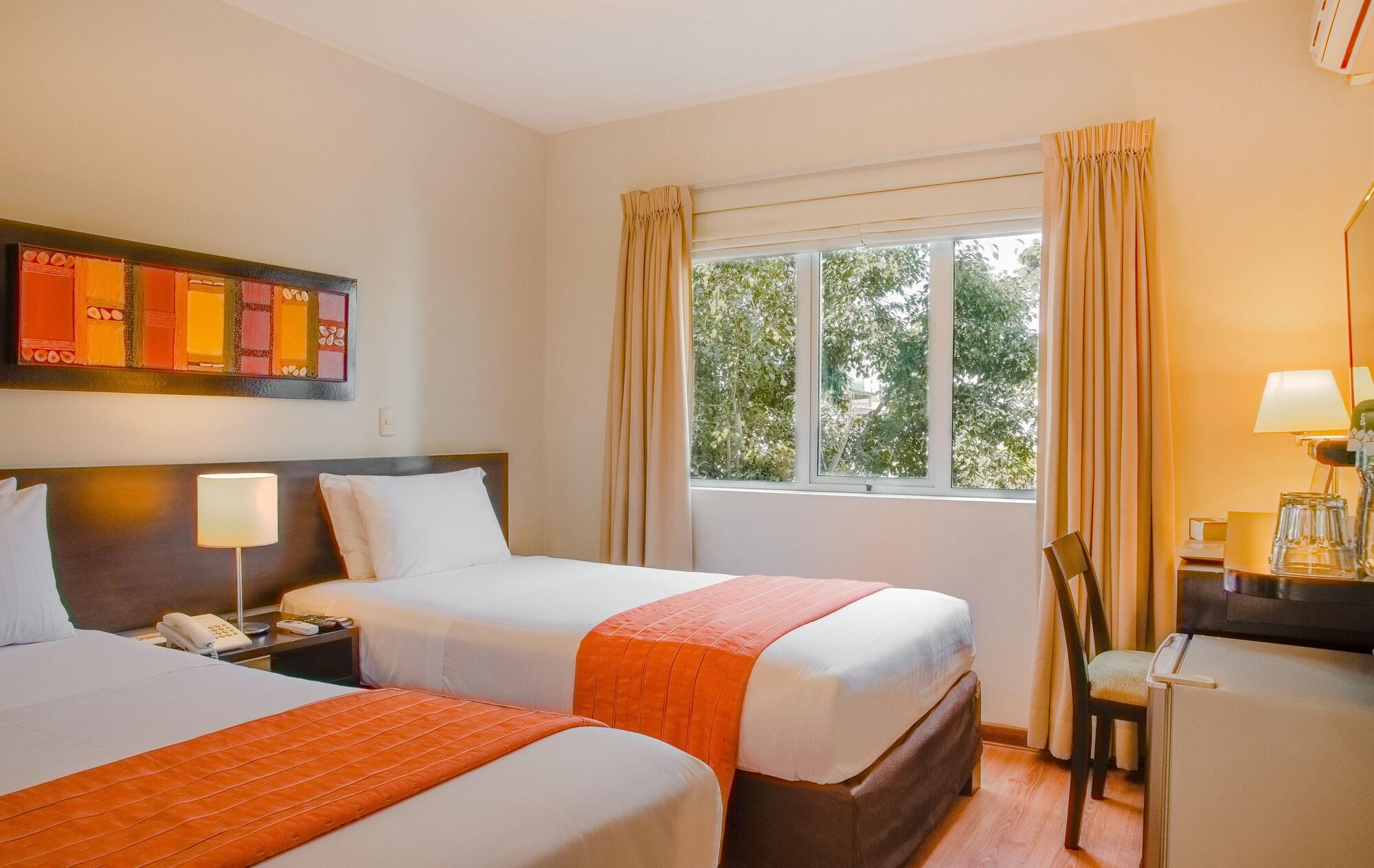 Hotel Girasoles