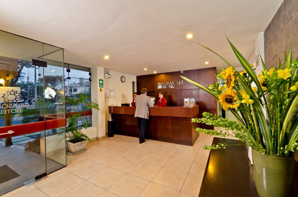 Hotel Girasoles Lima