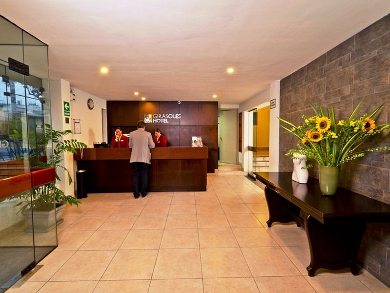Girasoles 3* Lima