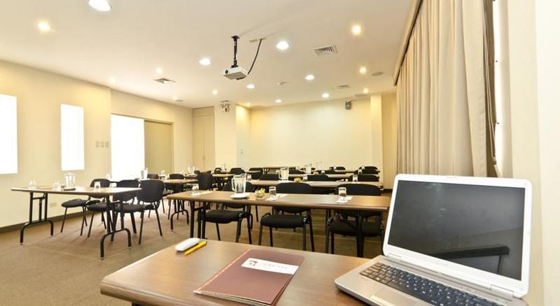 Girasoles Hotel Lima