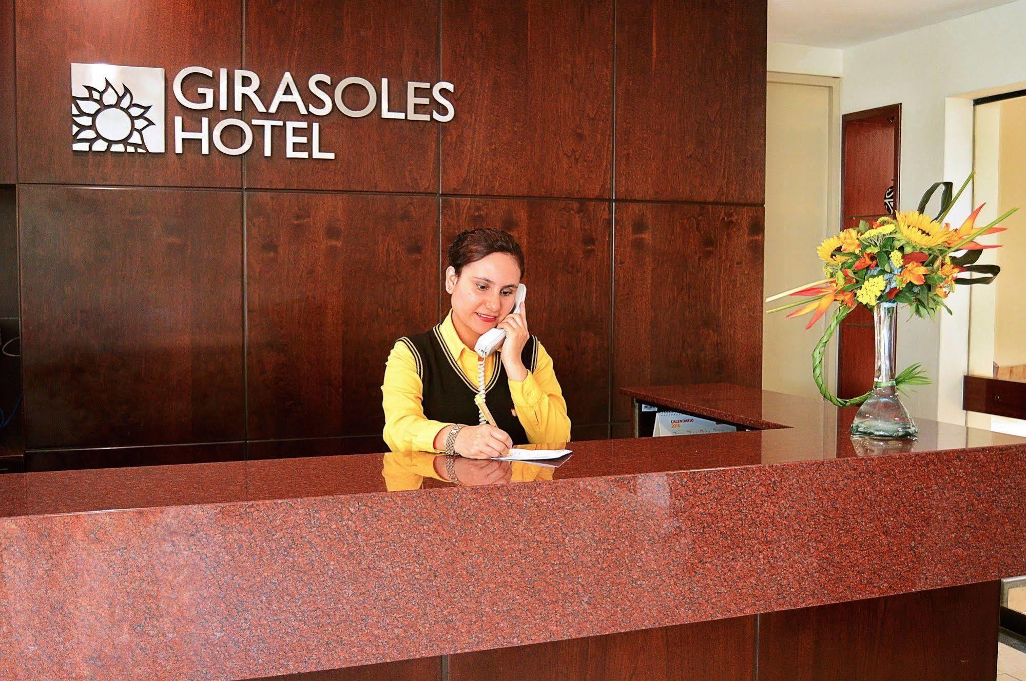 Hotel Girasoles